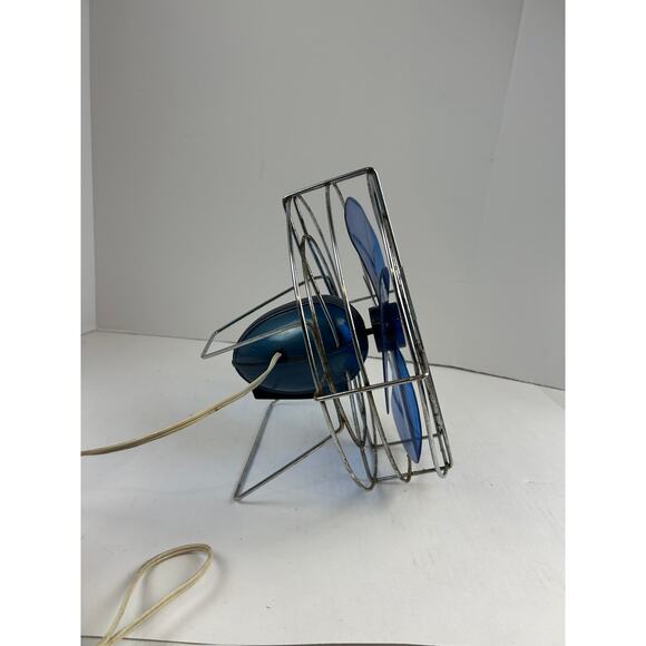 Working Westinghouse Flipper Fan Vintage 5-Blade Blue Plastic Guard Rusted - Picture 3 of 11